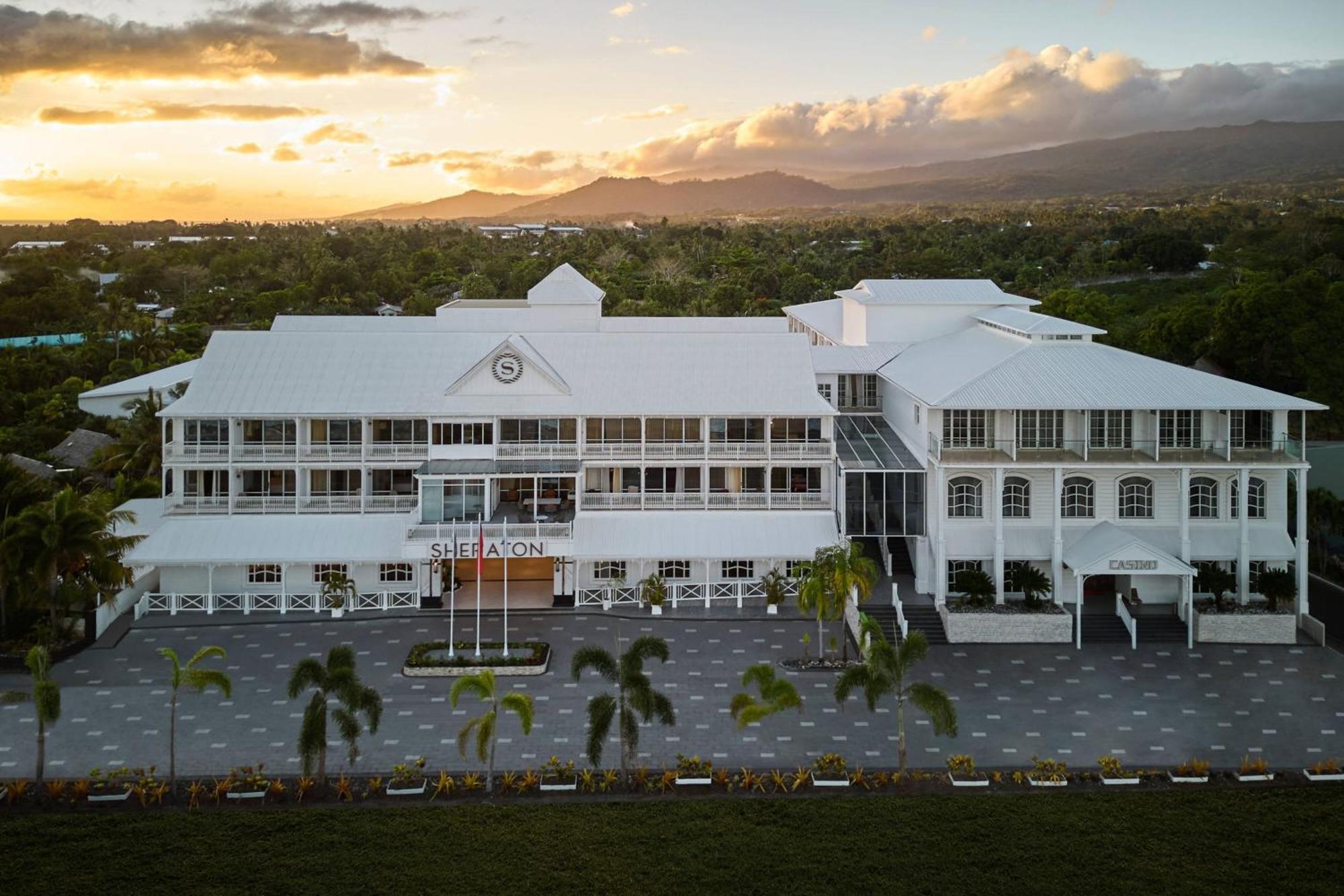 Sheraton Samoa Aggie Grey'S Hotel & Bungalows Apia Bagian luar foto