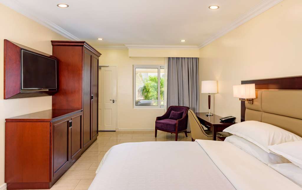Sheraton Samoa Aggie Grey'S Hotel & Bungalows Apia Bagian luar foto